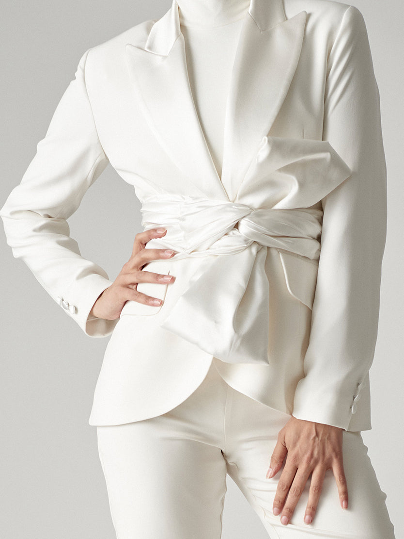 Look 21 - Lily Belt - White